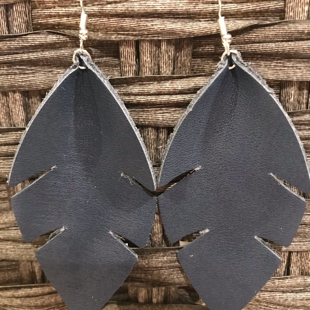 Navy palm leaf leather earrings